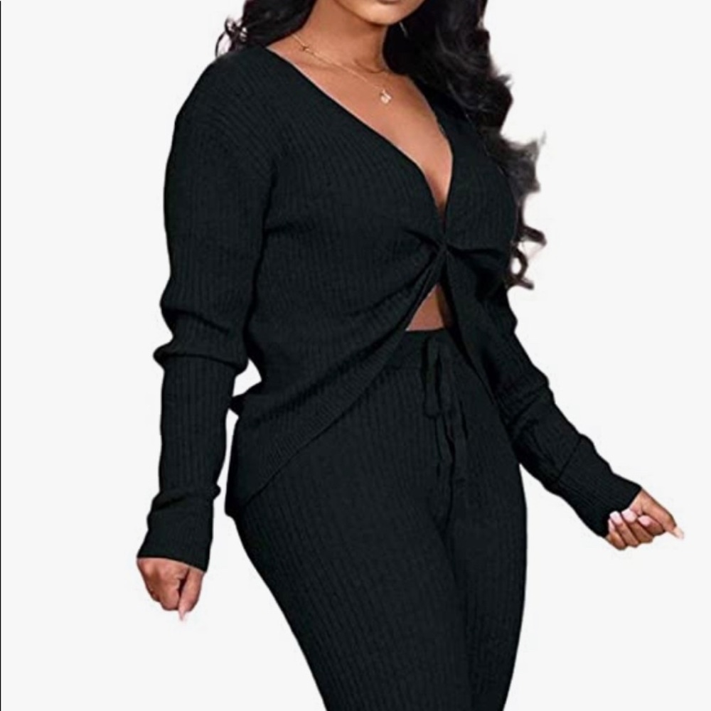 Women's Black Ribbed Knit Two-Piece Set
